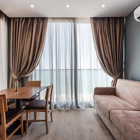 Sun Apartment